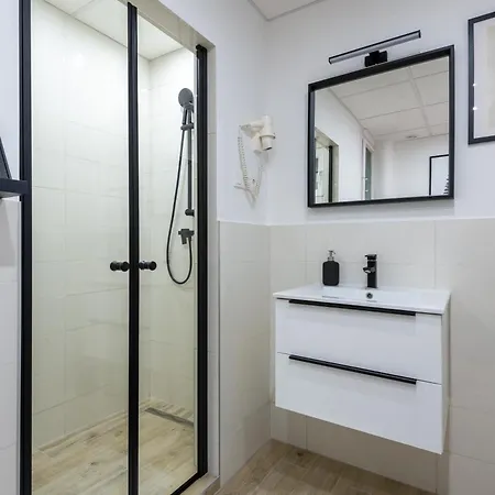 Apartman Holidays Operart *